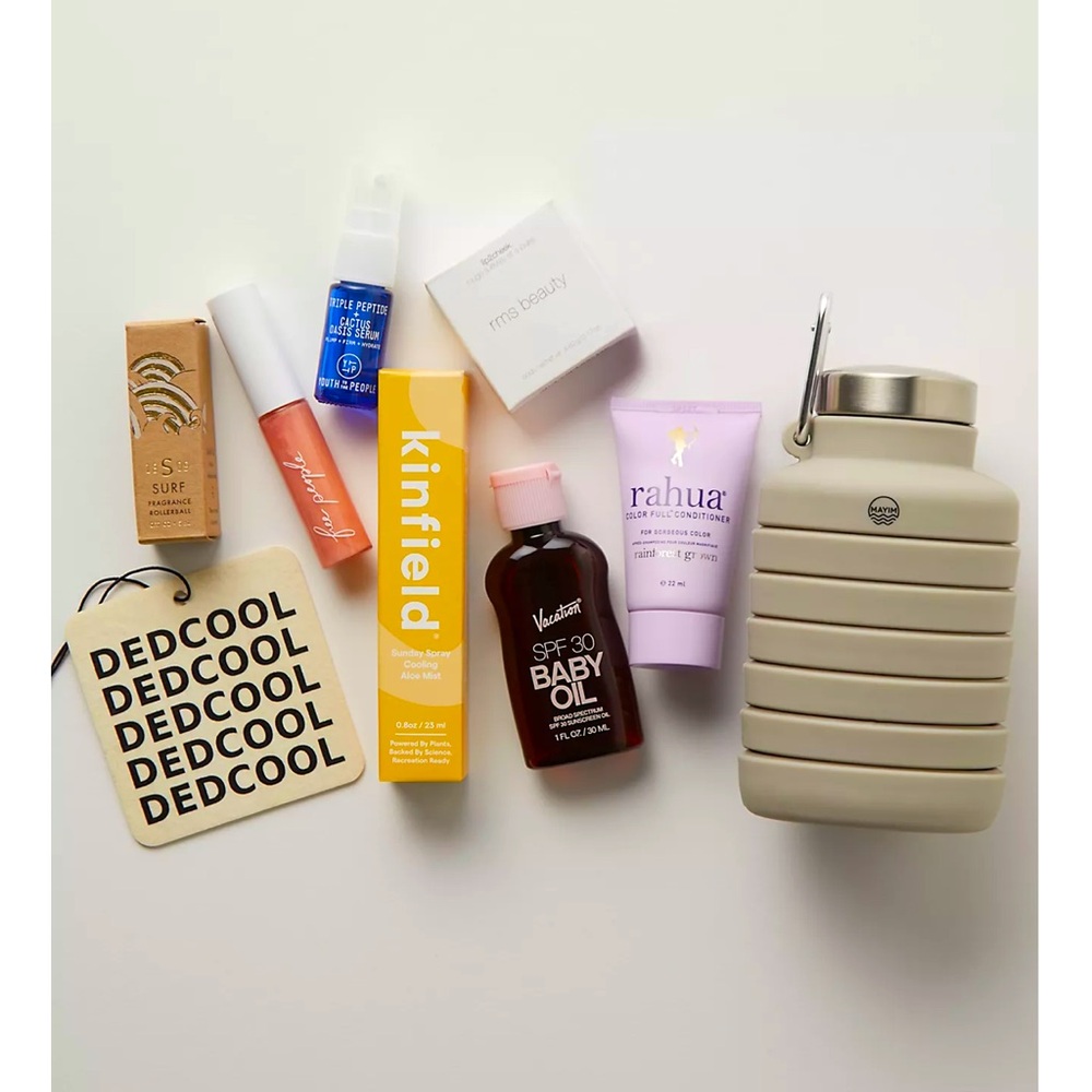 NEW! NWT Free People Curated Beauty & Wellness Bag with Products - Picture 7 of 9